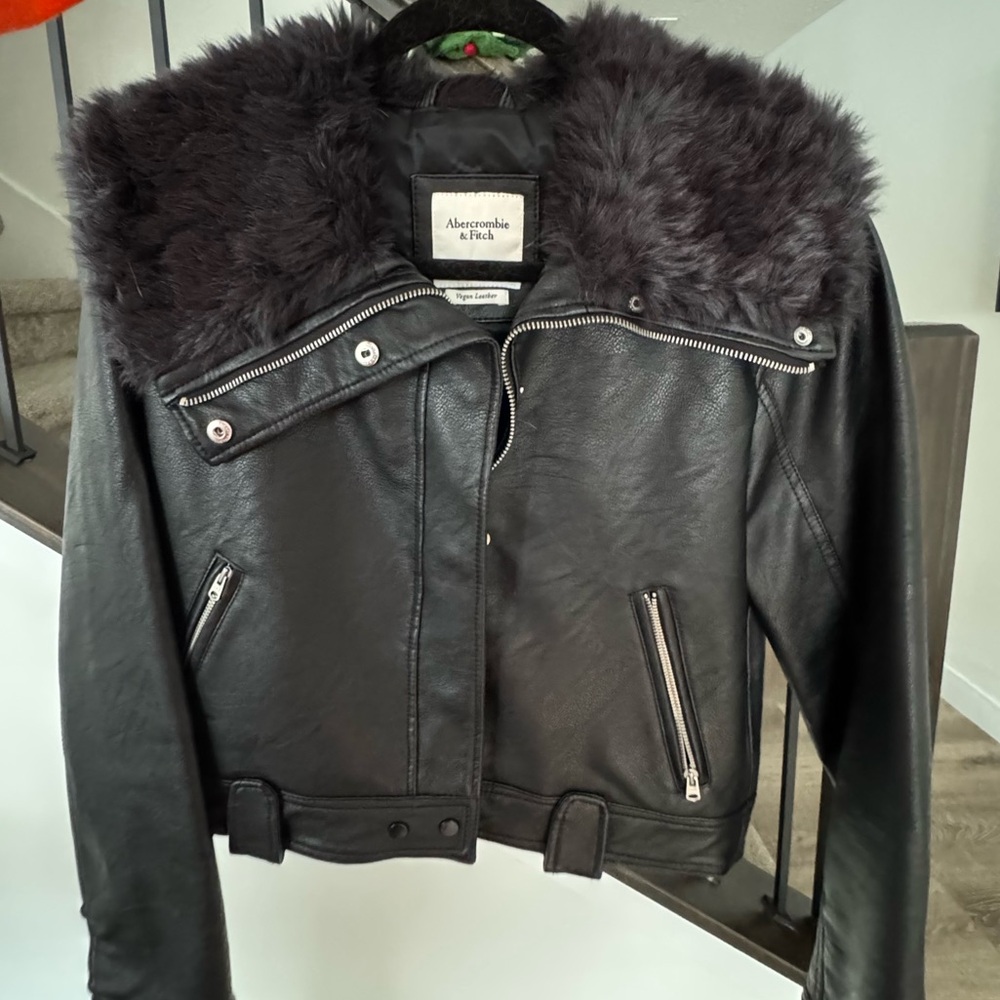 Abercrombie & Fitch Black Leather Jacket with Plush Fur Collar